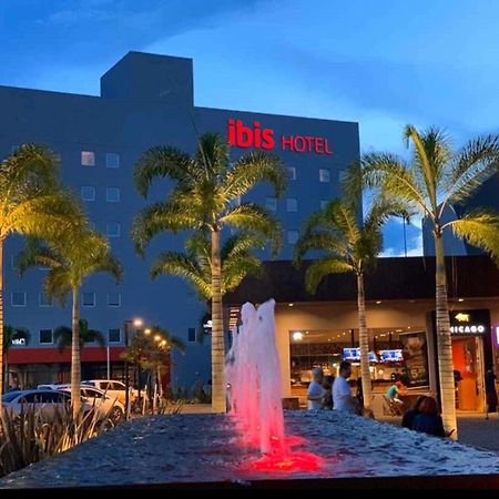 ホテル Ibis Jataí エクステリア 写真