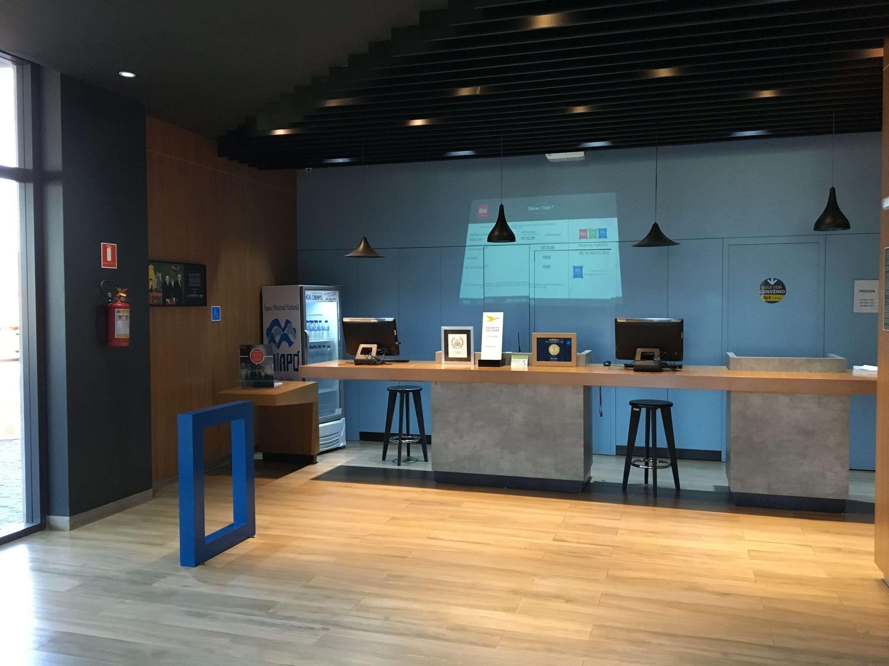 ホテル Ibis Jataí エクステリア 写真