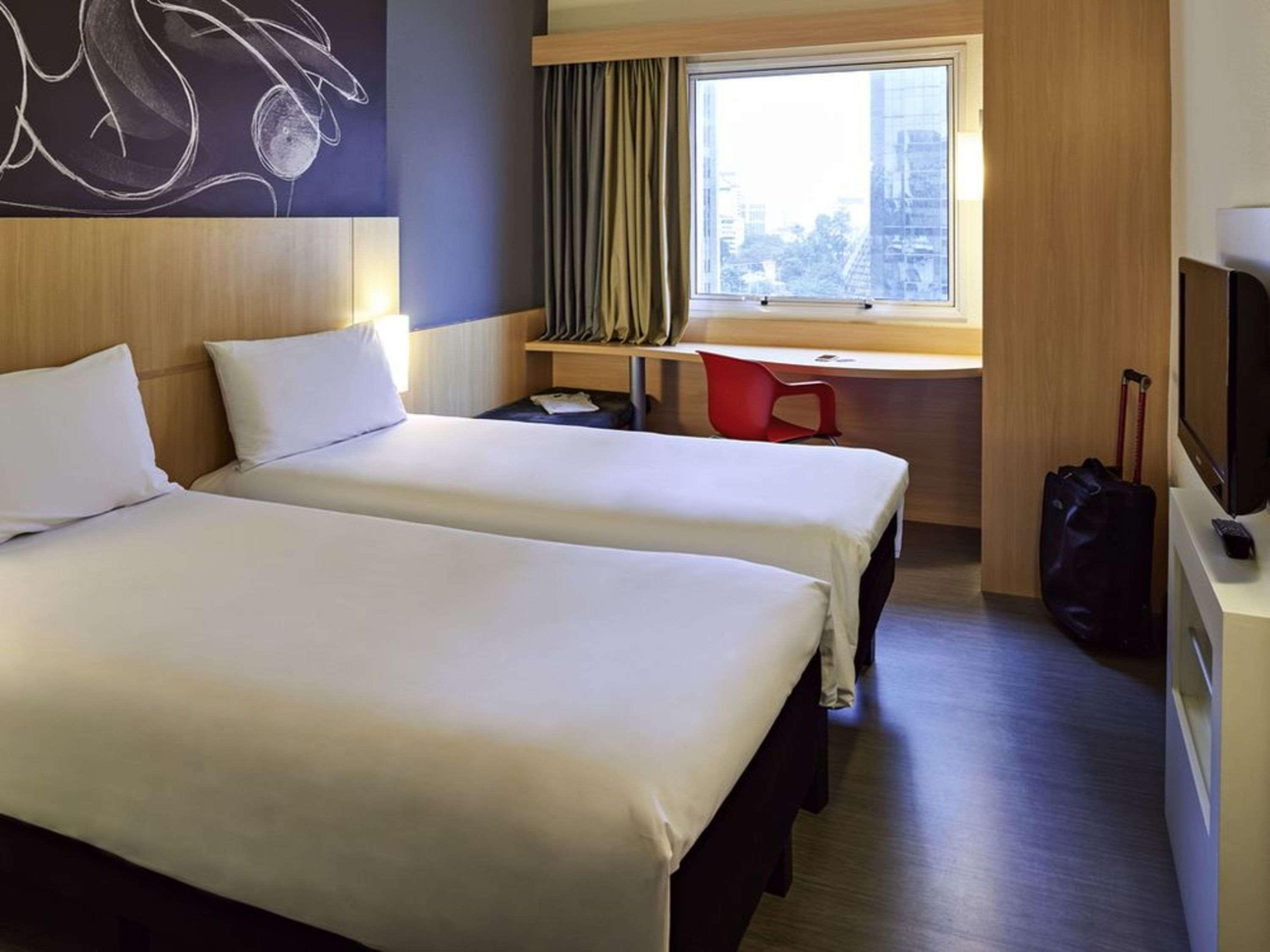ホテル Ibis Jataí エクステリア 写真